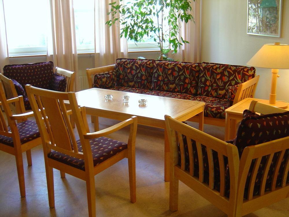 Nordiska Folkhoegskolan Bed And Breakfast Kungalv Exterior photo